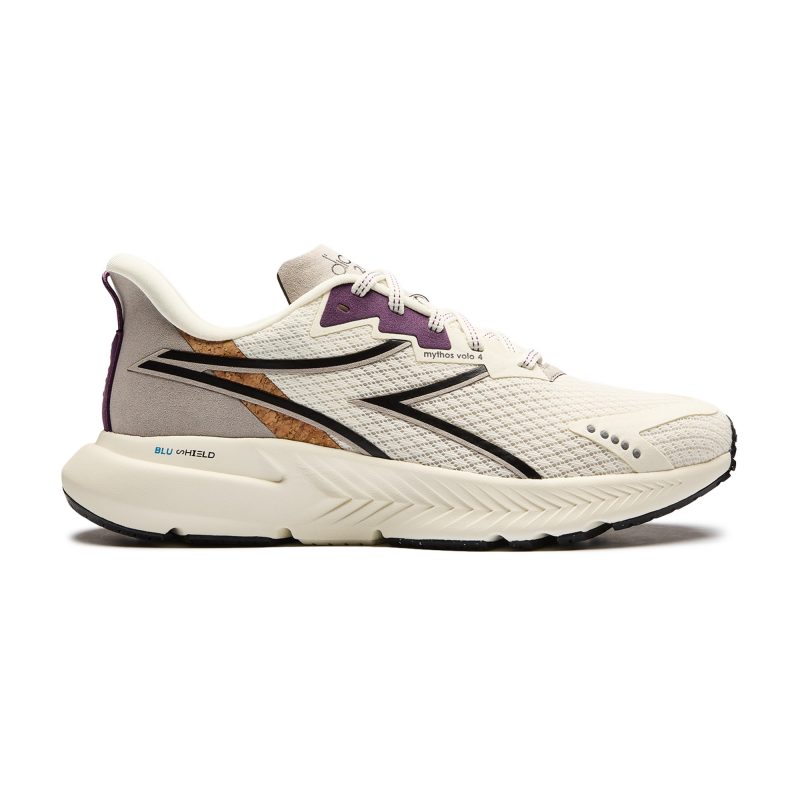 Кроссовки женские DIADORA MYTHOS BLUSHIELD VOLO 4 2030