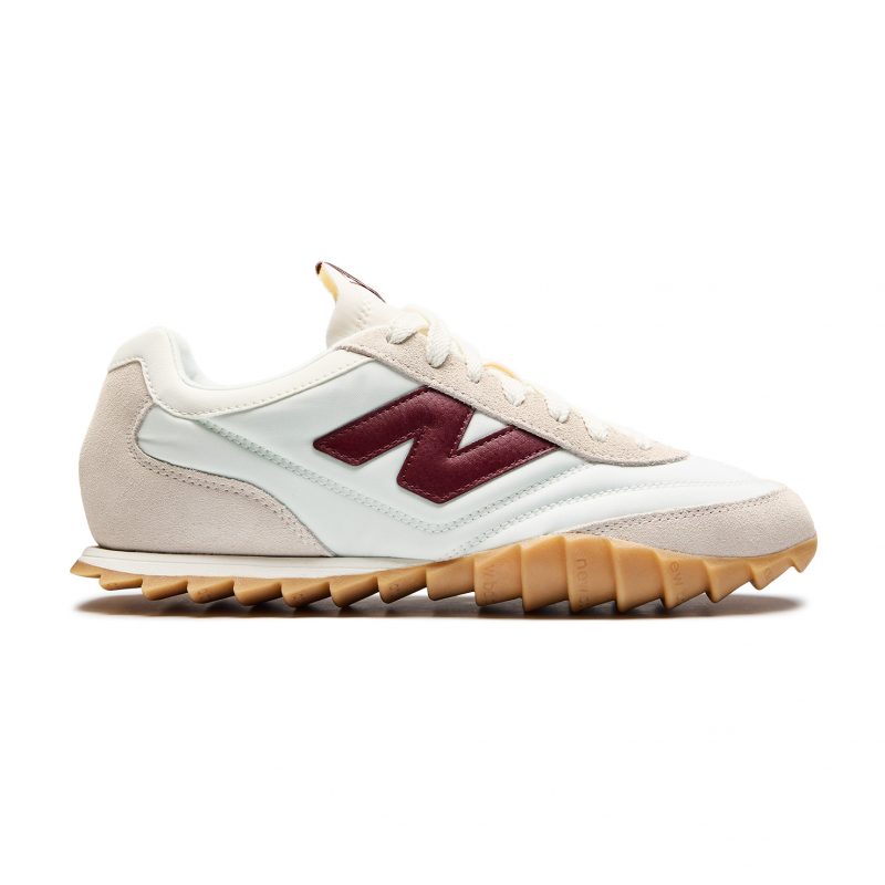 Кроссовки женские New Balance RC30