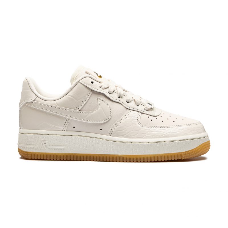 Кроссовки женские Nike AIR FORCE 1 &apos;07 LX PHANTOM