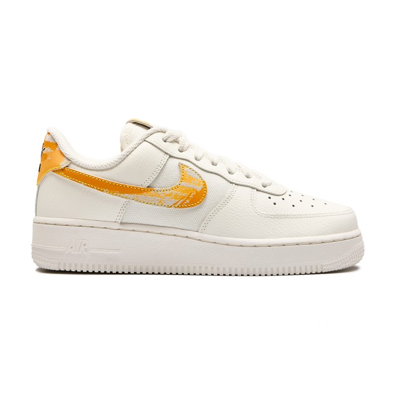 Кроссовки женские Nike AIR FORCE 1 &apos;07 SAIL