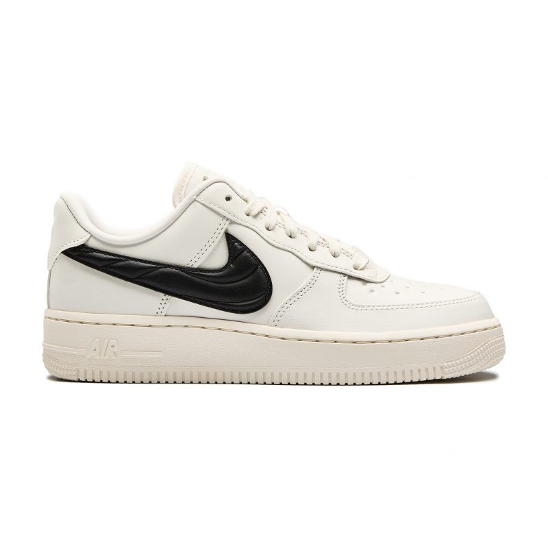 Кроссовки женские Nike AIR FORCE 1 &apos;07