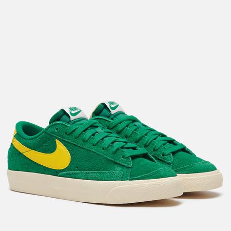 Кроссовки женские Nike  FQ8060-301