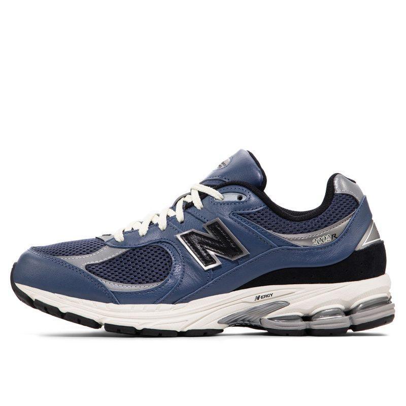 Мужские кроссовки New Balance 2002R