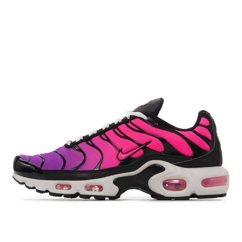 Женские кроссовки Nike Air Max Plus TN разноцветные
