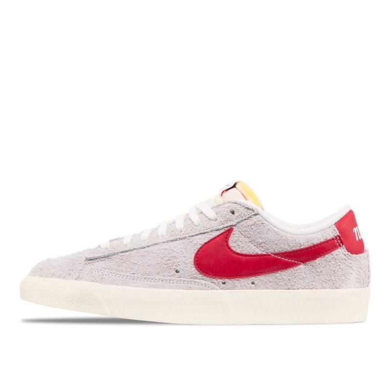 Женские кроссовки Nike Blazer Low 77 Vintage разноцветные