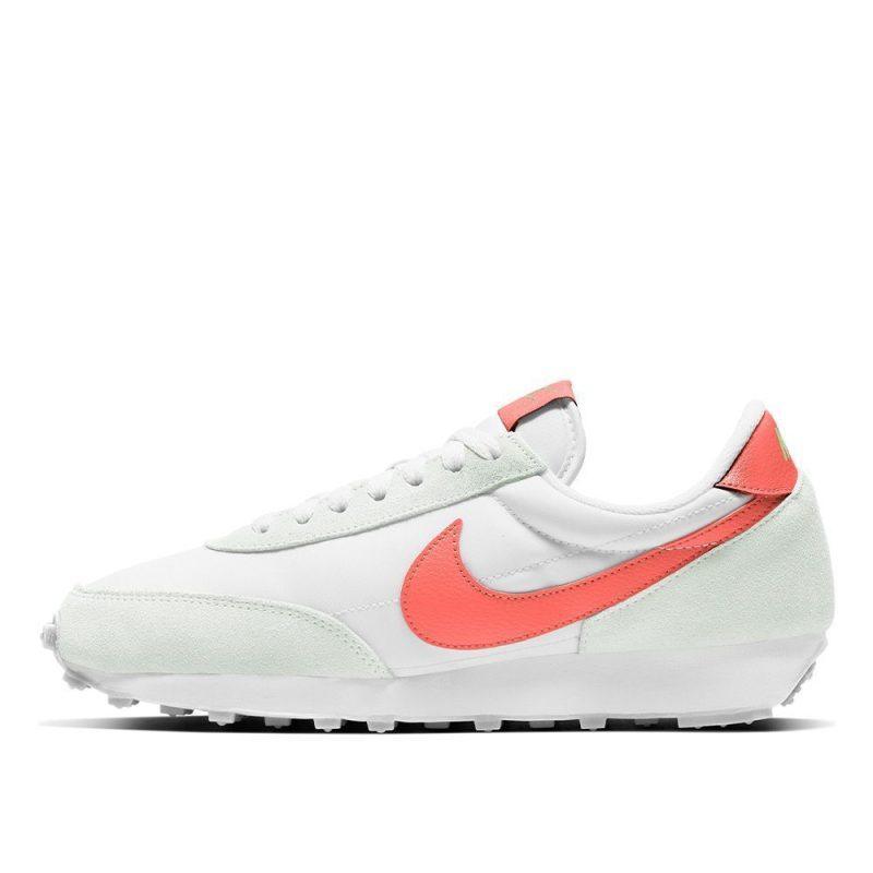 Женские кроссовки Nike Daybreak белые