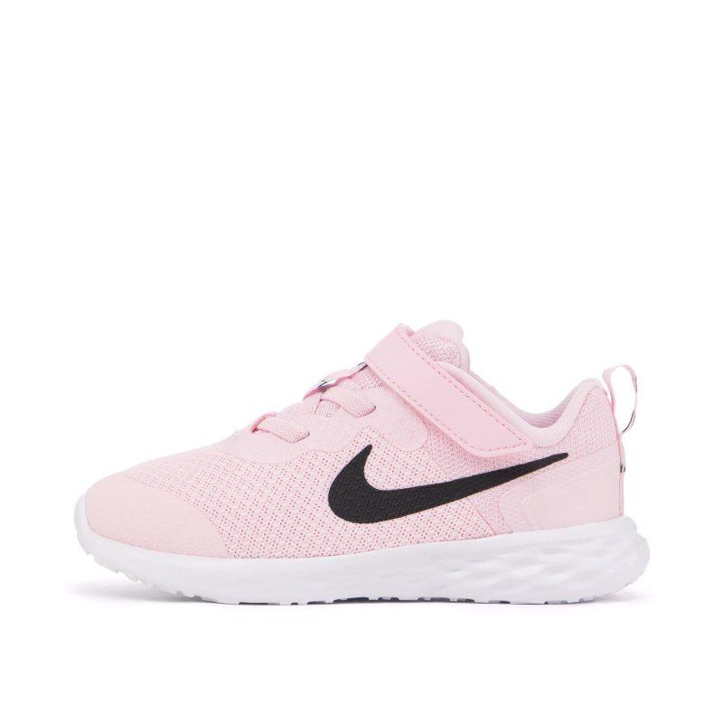 Женские кроссовки Nike Revolution 6 розовые