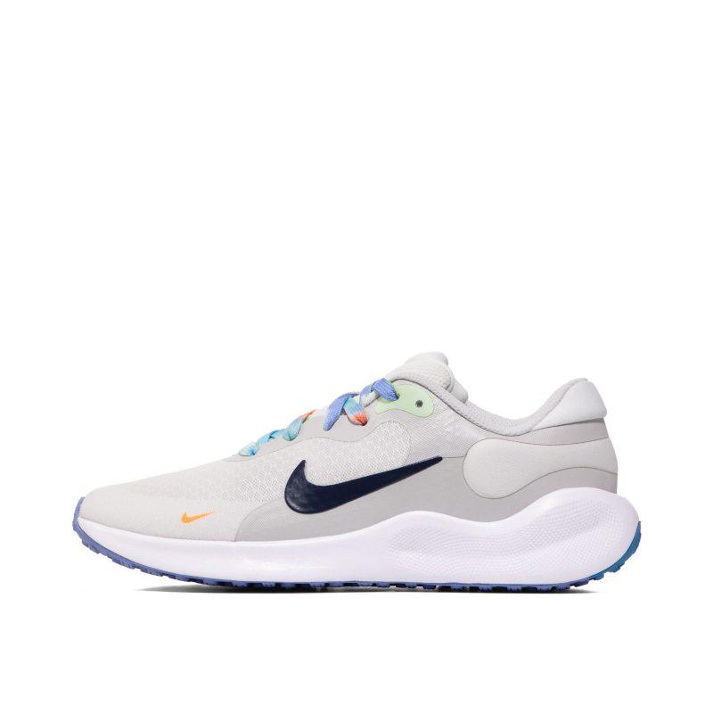 Женские кроссовки Nike Revolution 7 белые