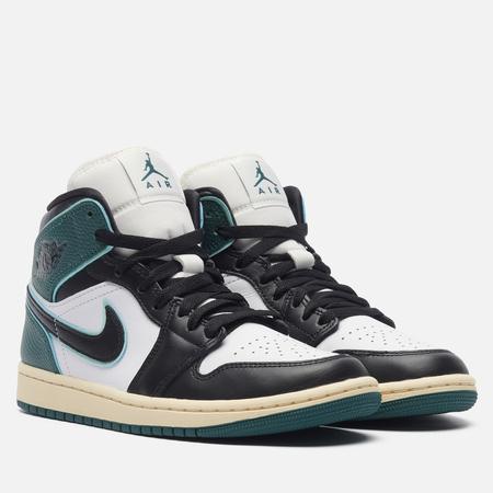 Кроссовки женские Jordan  FQ7818-100